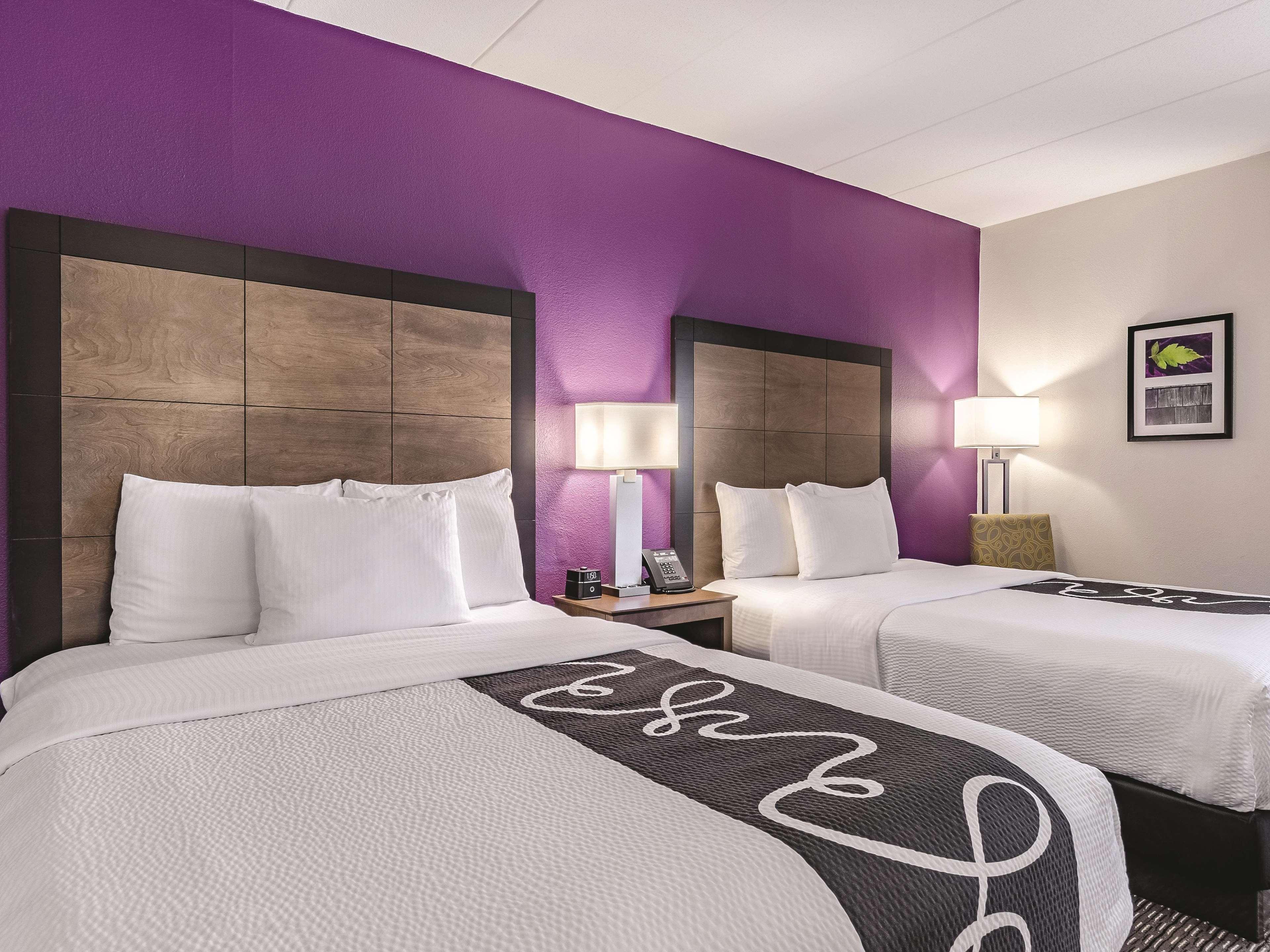 La Quinta By Wyndham Warwick Providence Airport Hotel Екстериор снимка